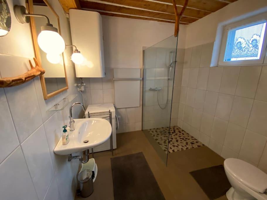 Ferienhaus Mit Garten In Thermennaehe Strebersdorf Buitenkant foto